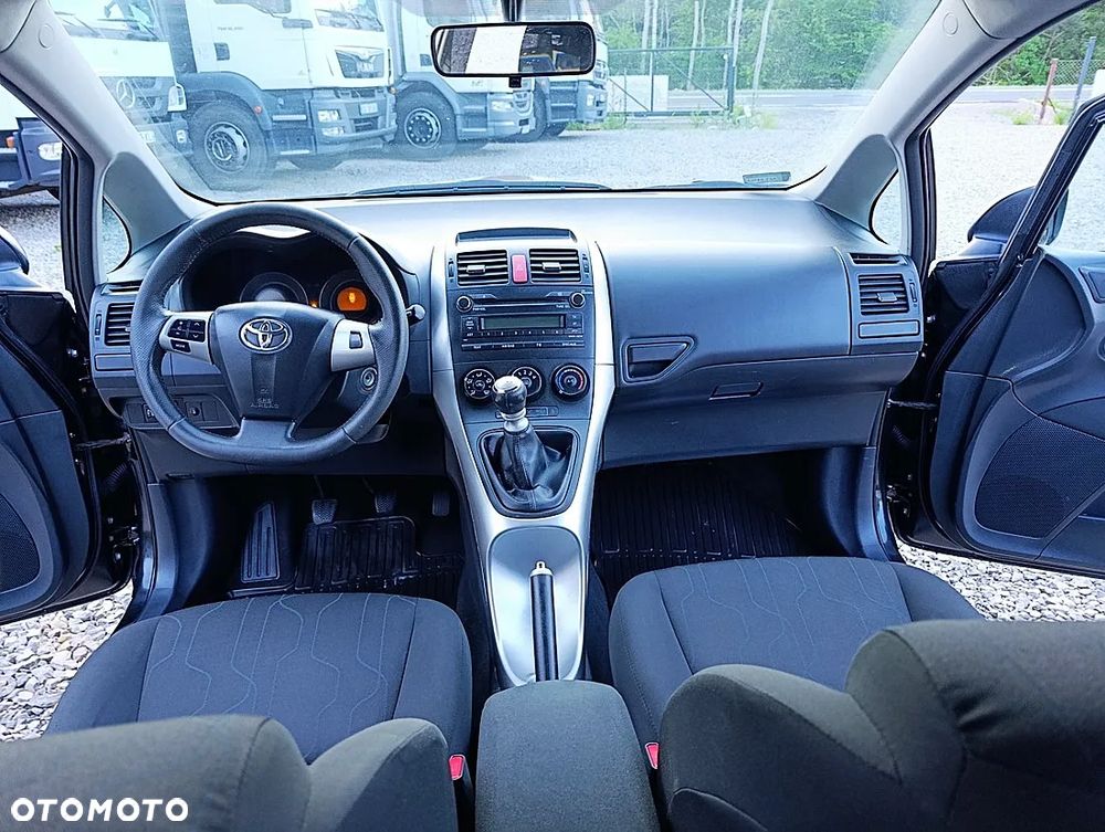 Toyota Auris 1.33 VVT-i Terra Start - 12