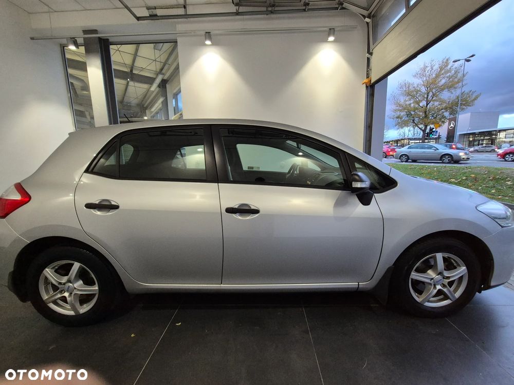 Toyota Auris 1.33 VVT-i Active - 5