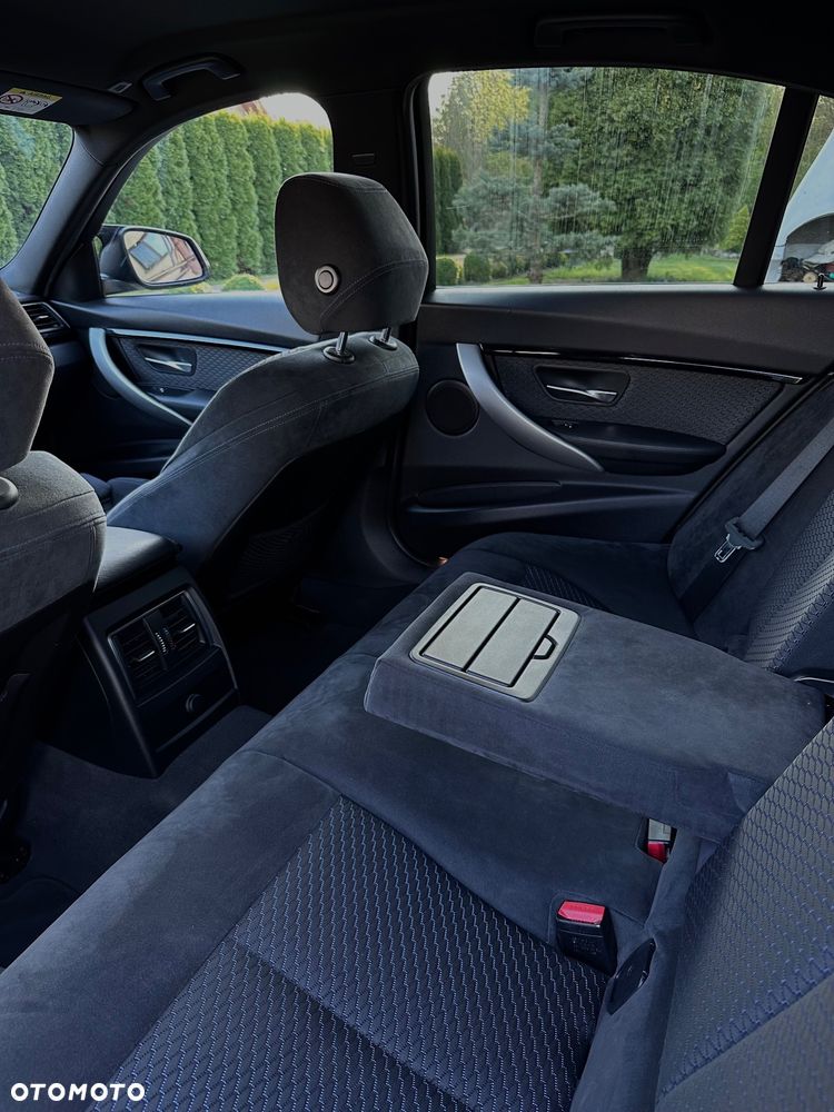 BMW Seria 3 318d M Sport - 7