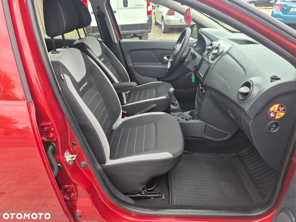 Dacia Sandero 0.9 TCe Laureate S&S EU6 - 27