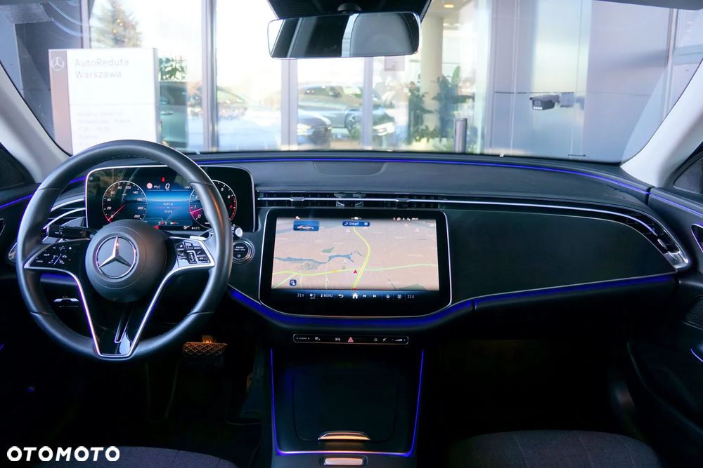 Mercedes-Benz Klasa E 200 4Matic 9G-TRONIC Edition AVANTGARDE - 28