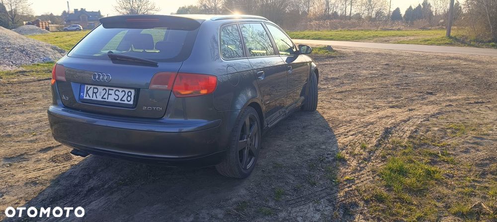 Audi A3 Sportback 2.0 TDI Ambiente - 2
