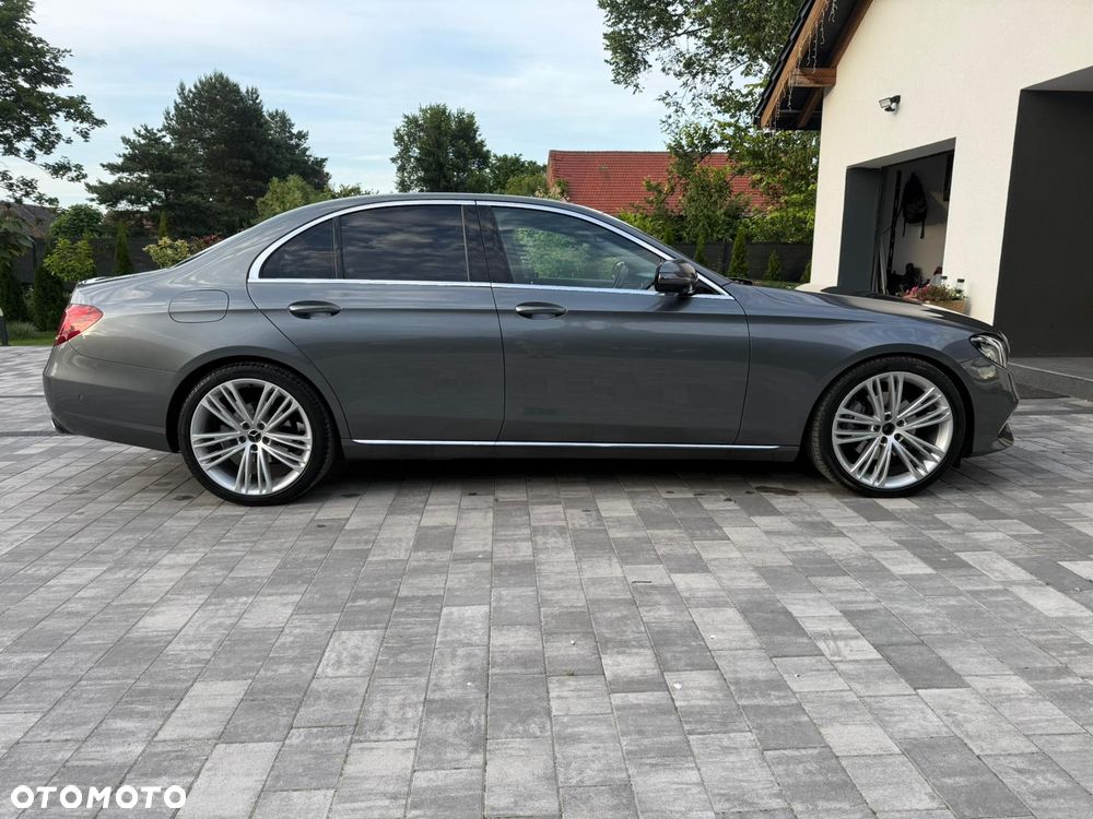 Mercedes-Benz E-Class 2019 photo 5
