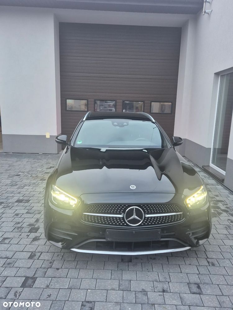 Mercedes-Benz E-Class 2022 photo 3