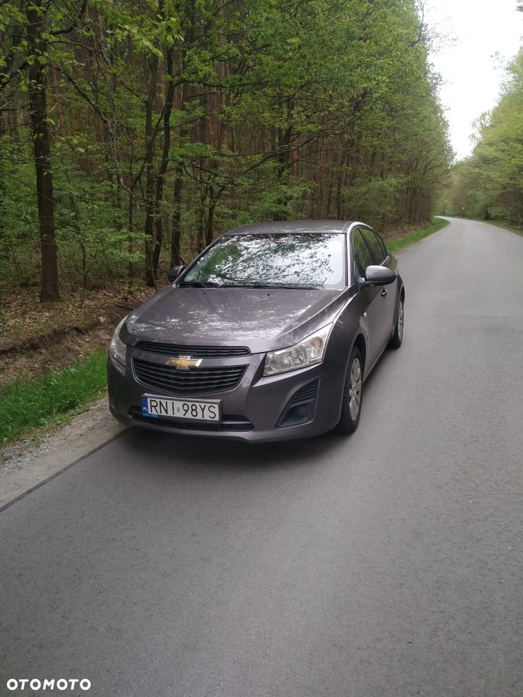 Chevrolet Cruze 1.8 LS+ - 1