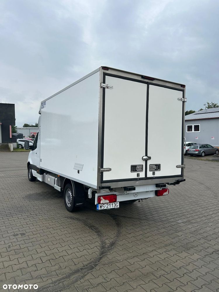 Mercedes-Benz Sprinter - 6