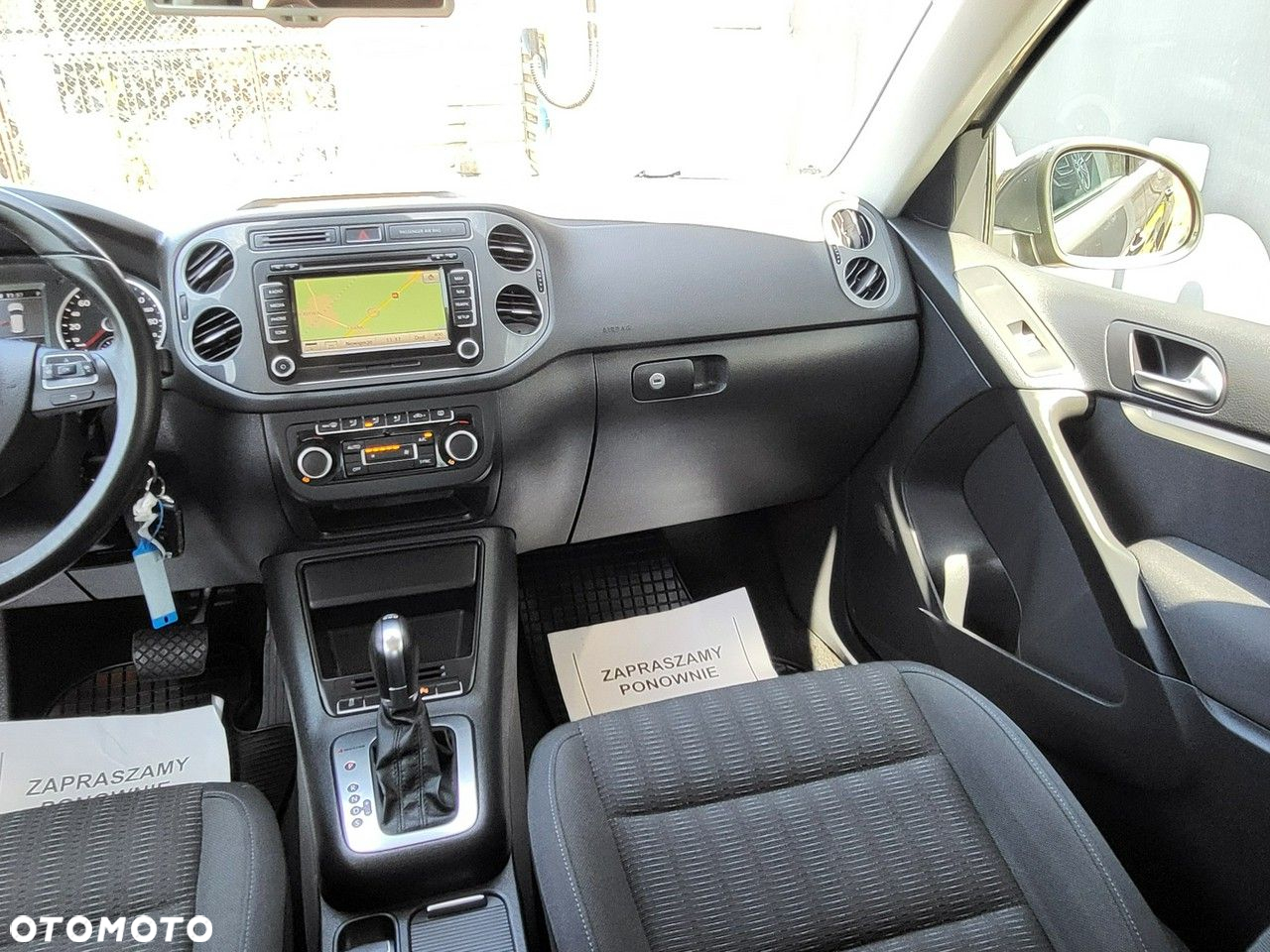 Volkswagen Tiguan - 24