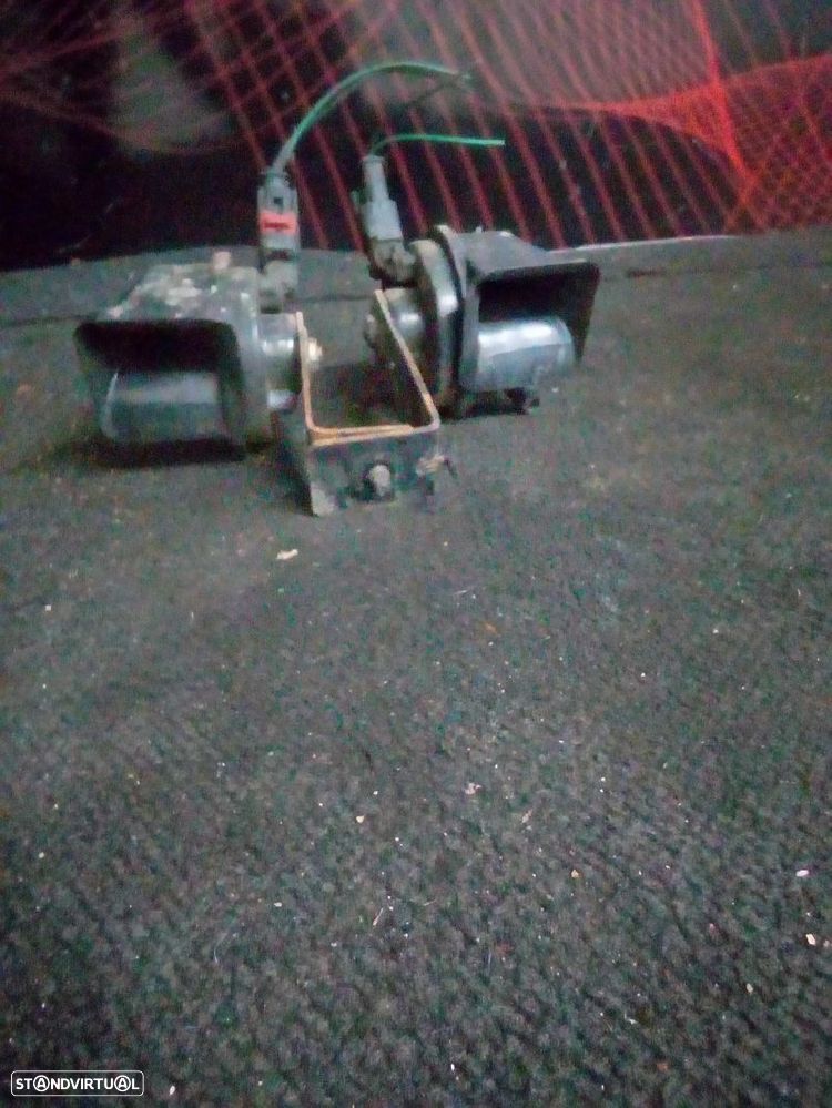 Buzina Jeep Grand Cherokee Ii (Wj, Wg) - 1