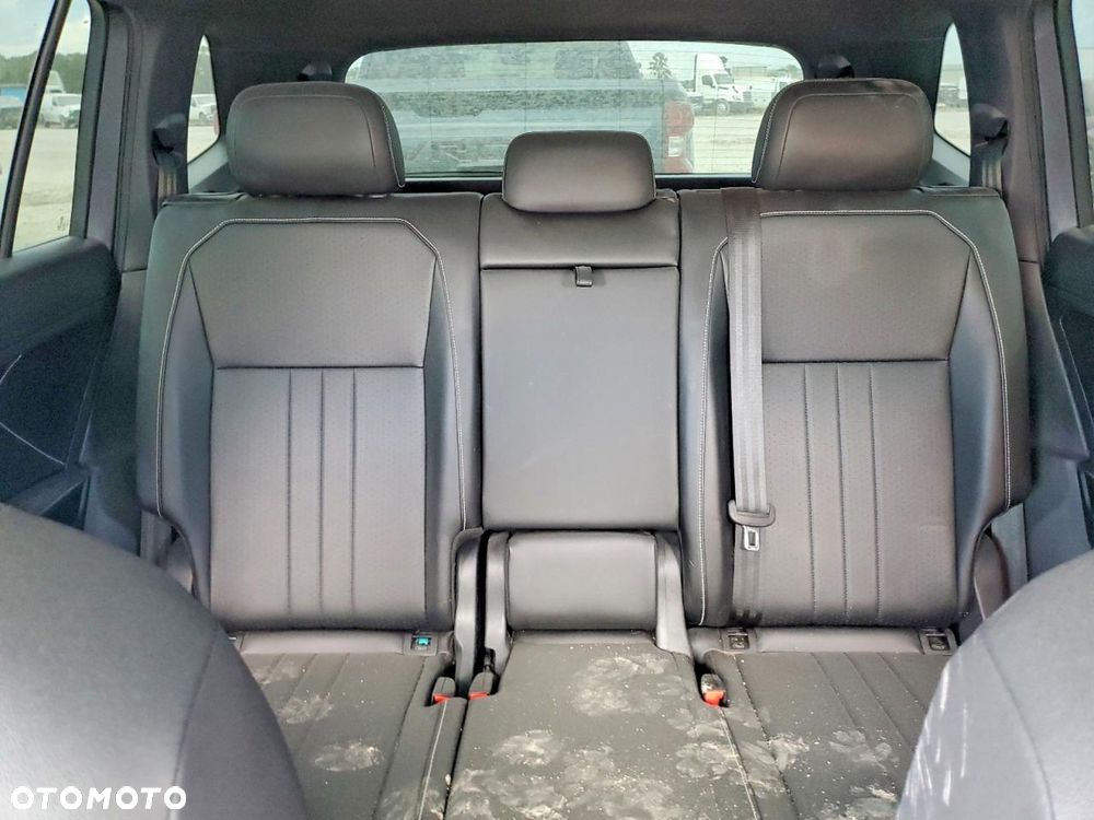 Volkswagen Tiguan - 6