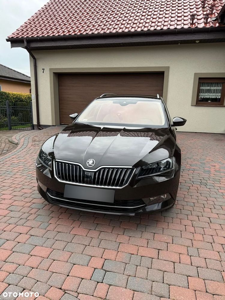 Skoda Superb 2.0 TDI 4x4 L&K DSG - 2