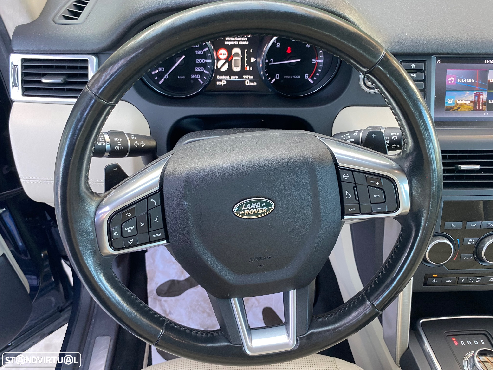 Land Rover Discovery Sport 2.0 TD4 HSE Luxury Auto - 22