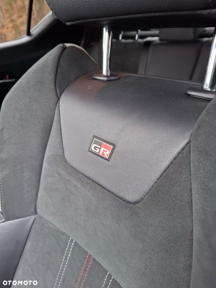 Toyota C-HR 2.0 Hybrid GR Sport - 28