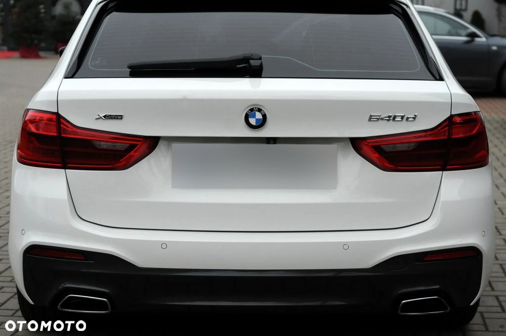 BMW Seria 5 540d xDrive M Sport sport - 23