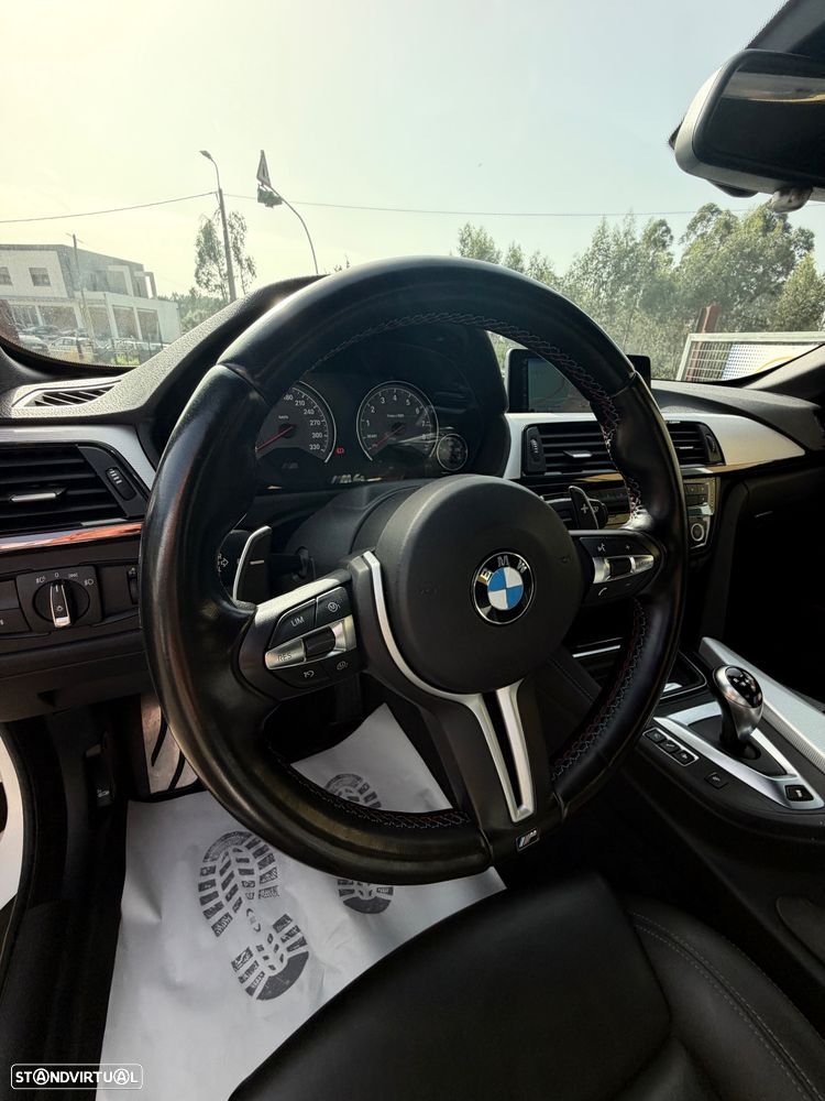 BMW M4 Auto - 21