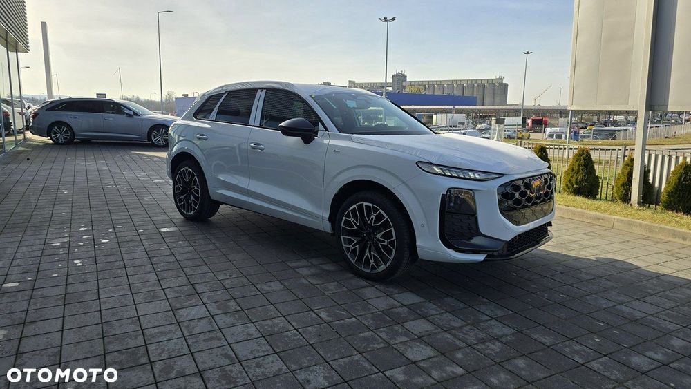 Audi Q3 - 6