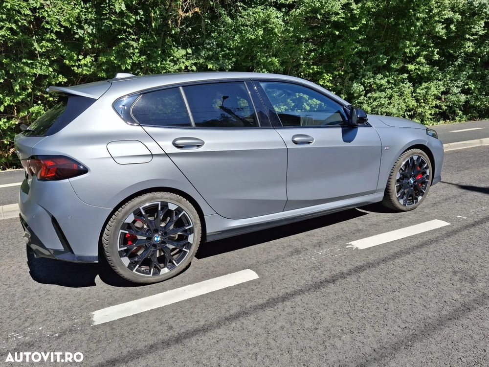 BMW M1 M135i xDrive AT - 10