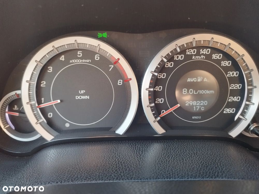 Honda Accord 2.0 Executive Nav - 31