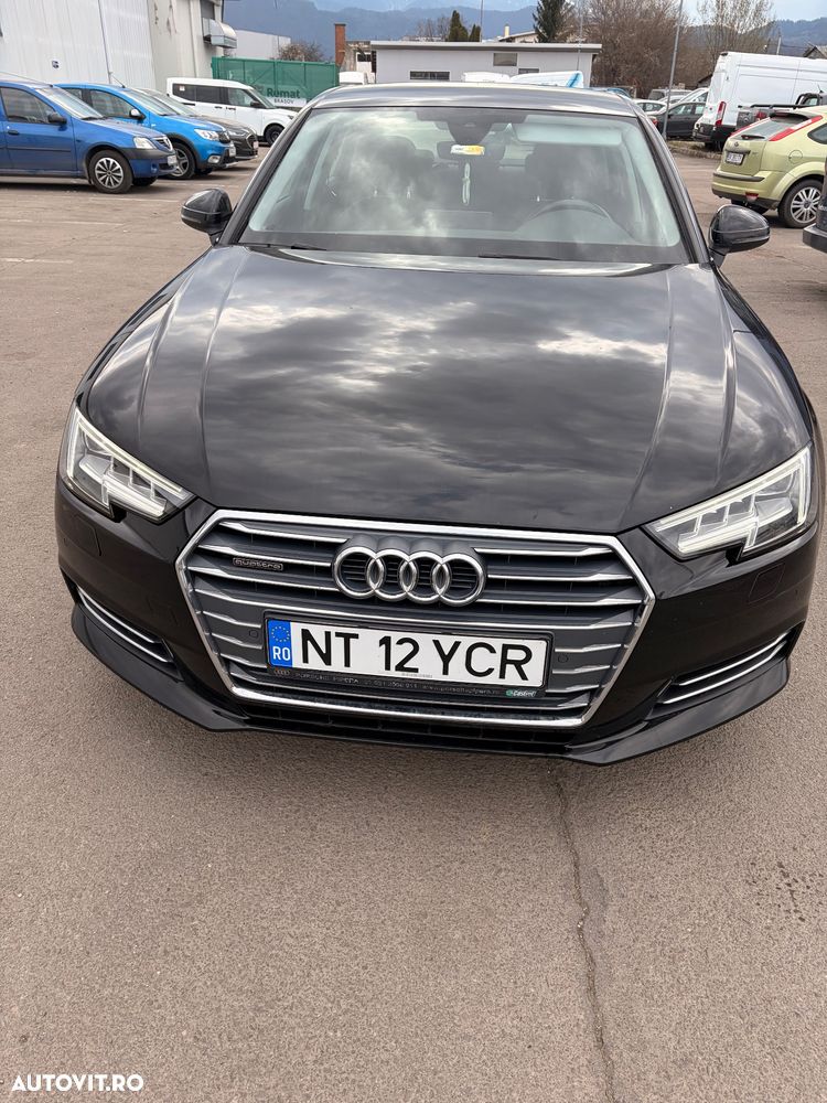 Audi A4 2.0 TDI quattro Stronic - 1