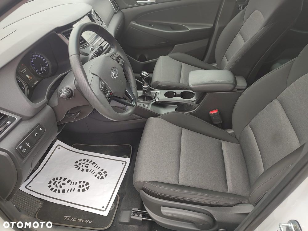 Hyundai Tucson 2.0 CRDI BlueDrive Style 2WD - 15