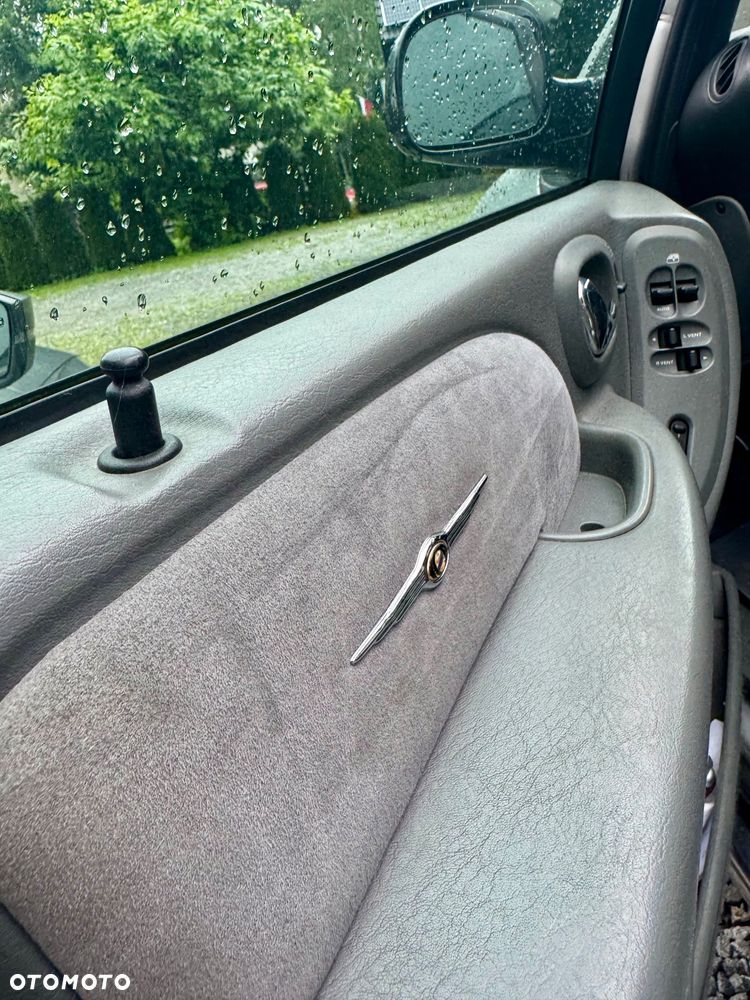 Chrysler Grand Voyager - 13