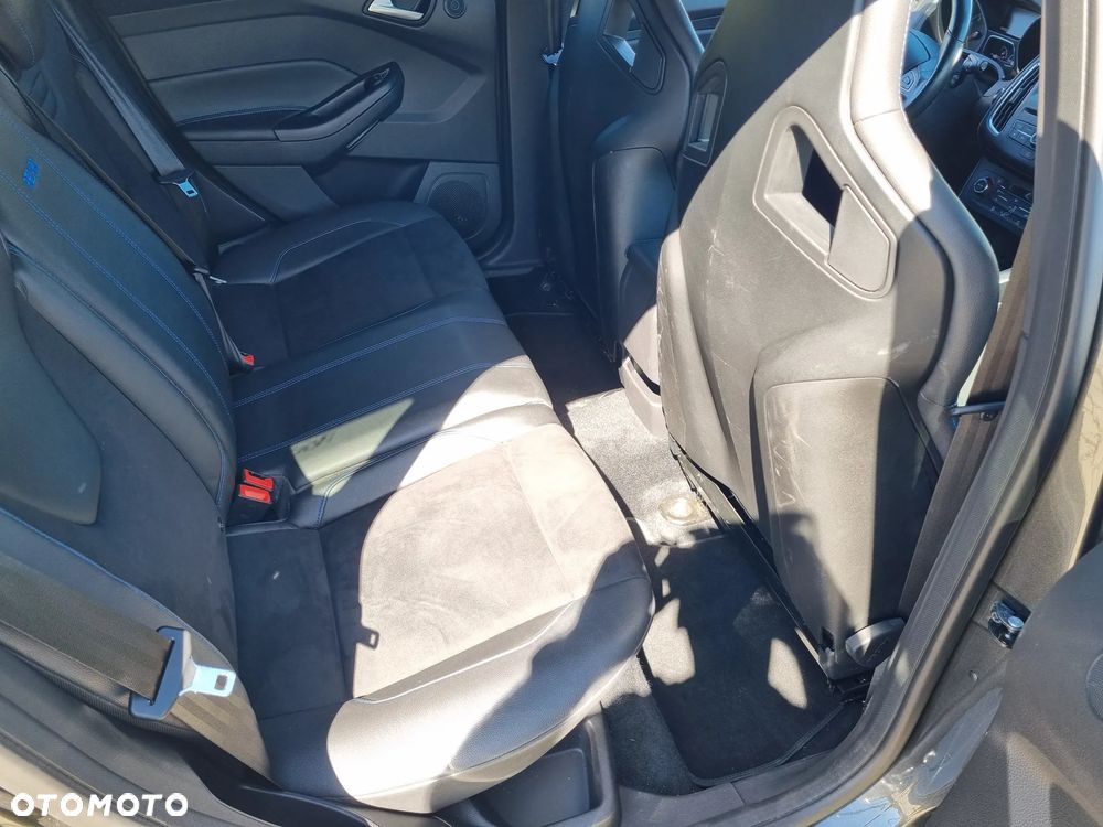 Ford Focus - 8
