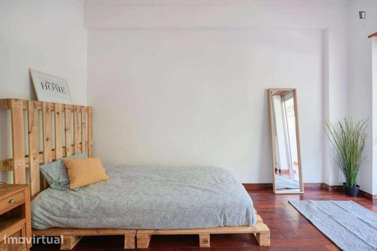 Quarto - localizado em Almada Lisbon - Grande imagem: 3/14