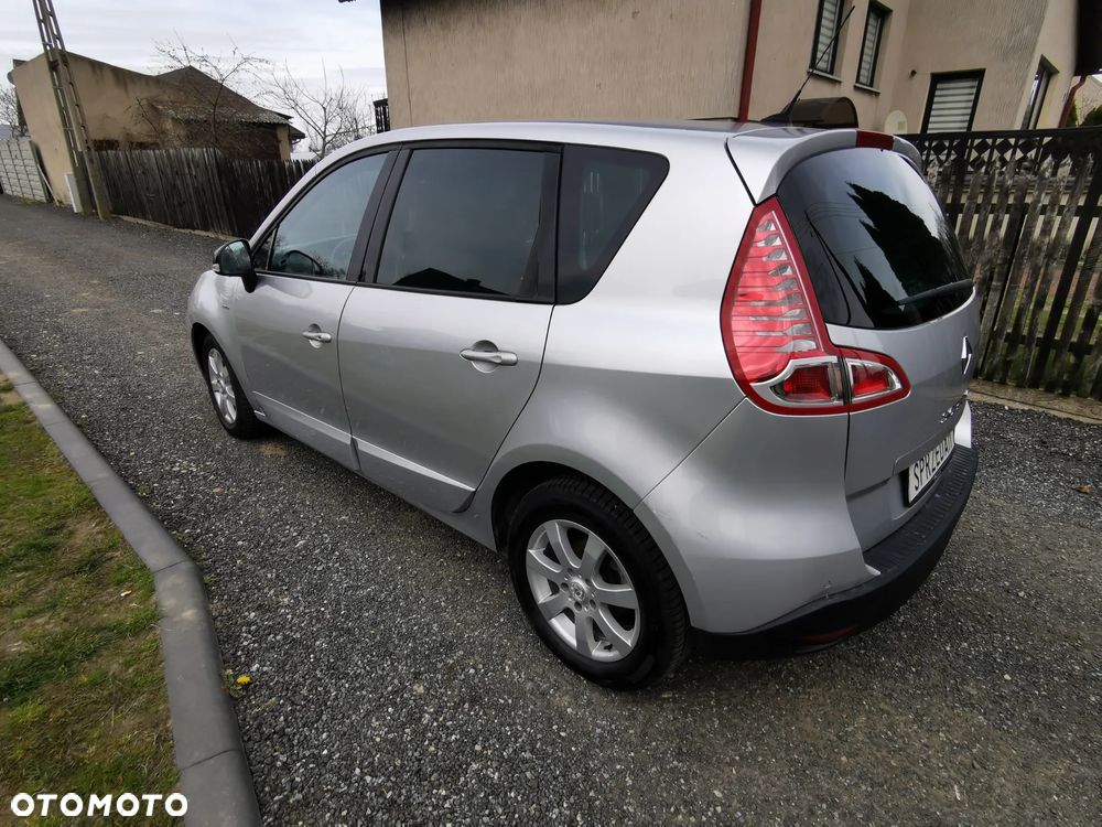 Renault Scenic 1.9 dCi Confort Privilege - 10