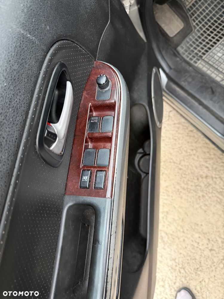 Suzuki Grand Vitara 1.9 DDiS - 11