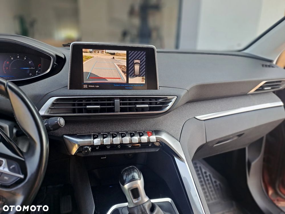 Peugeot 3008 1.2 PureTech Allure S&S - 19