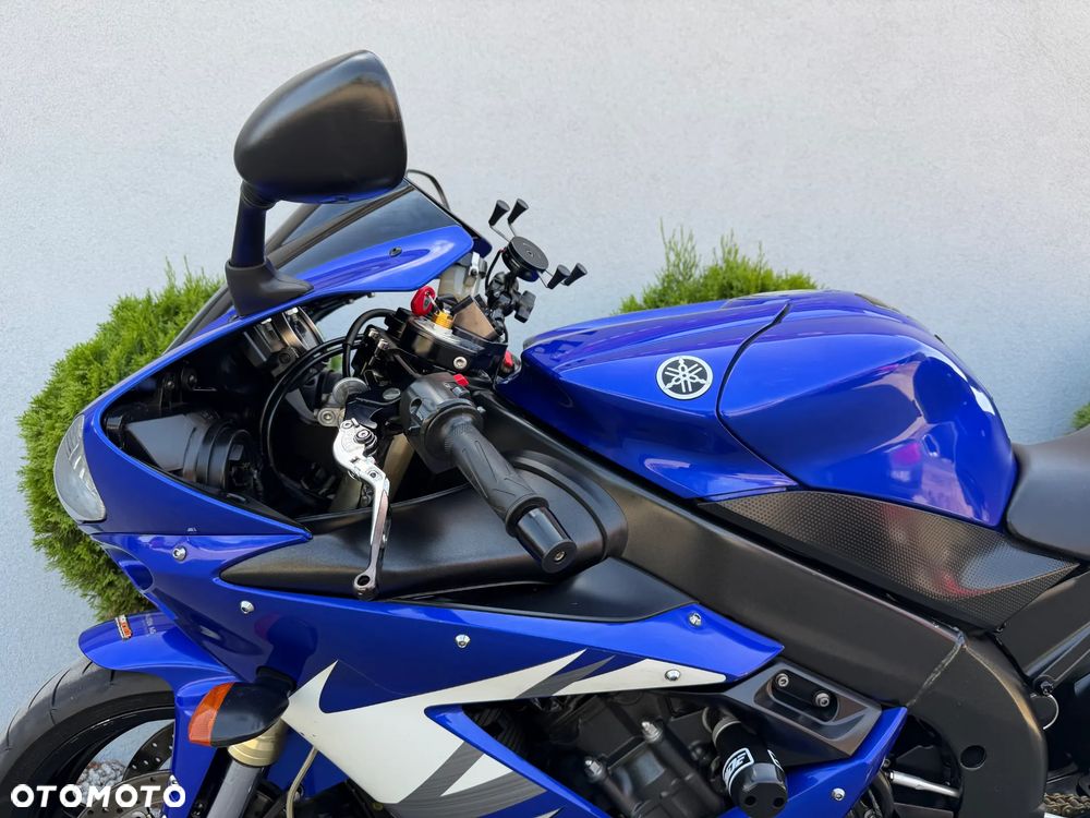 Yamaha R1 - 39