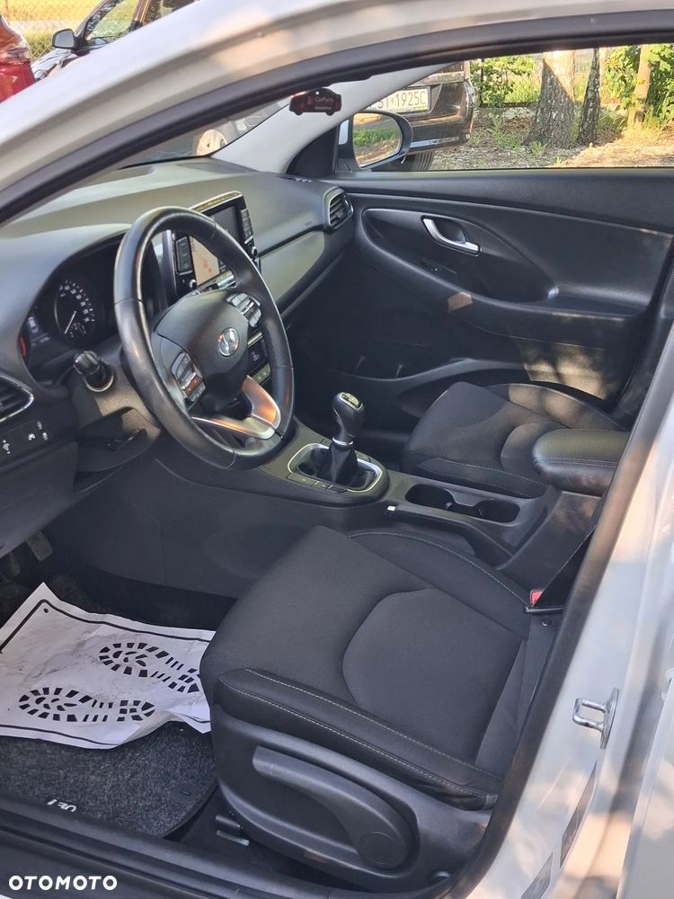 Hyundai i30 1.6 D Comfort - 6