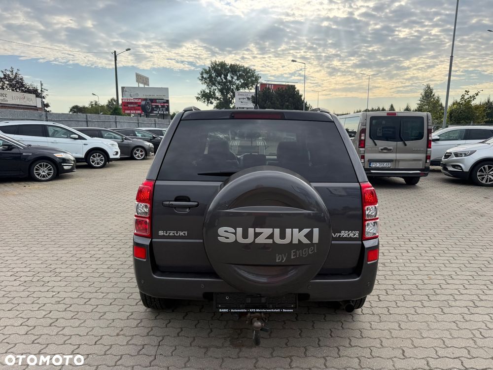 Suzuki Grand Vitara - 13