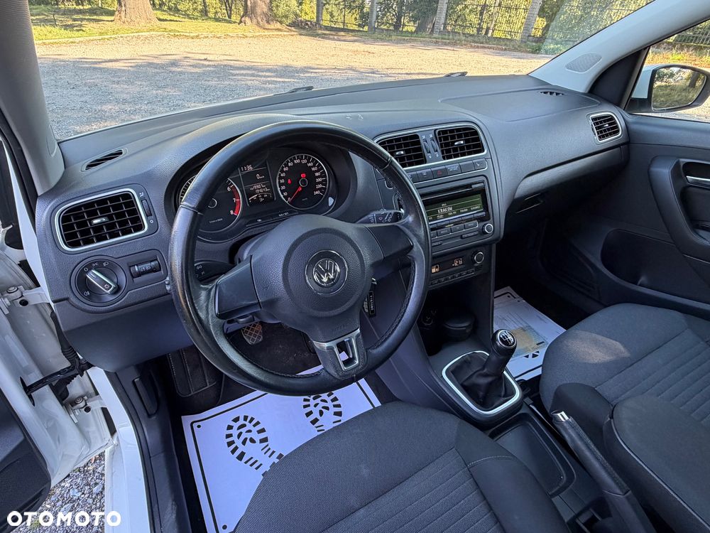 Volkswagen Polo 1.4 16V Highline - 24