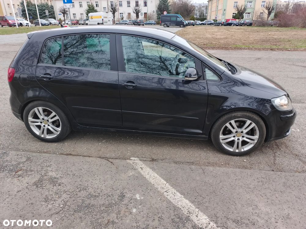 Volkswagen Golf Plus 1.9 TDI Comfortline DSG - 1