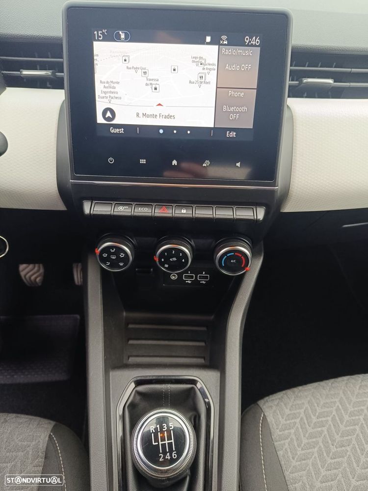 Renault Clio 1.0 TCe Limited Bi-Fuel - 11