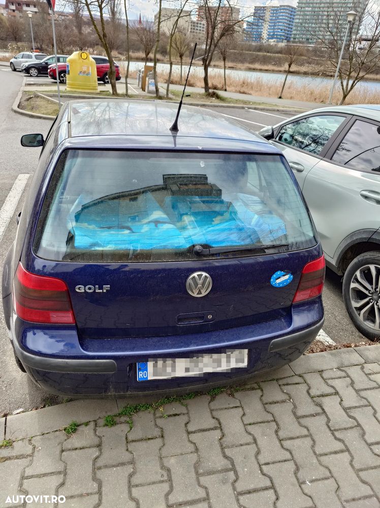 Volkswagen Golf 1.4 - 3