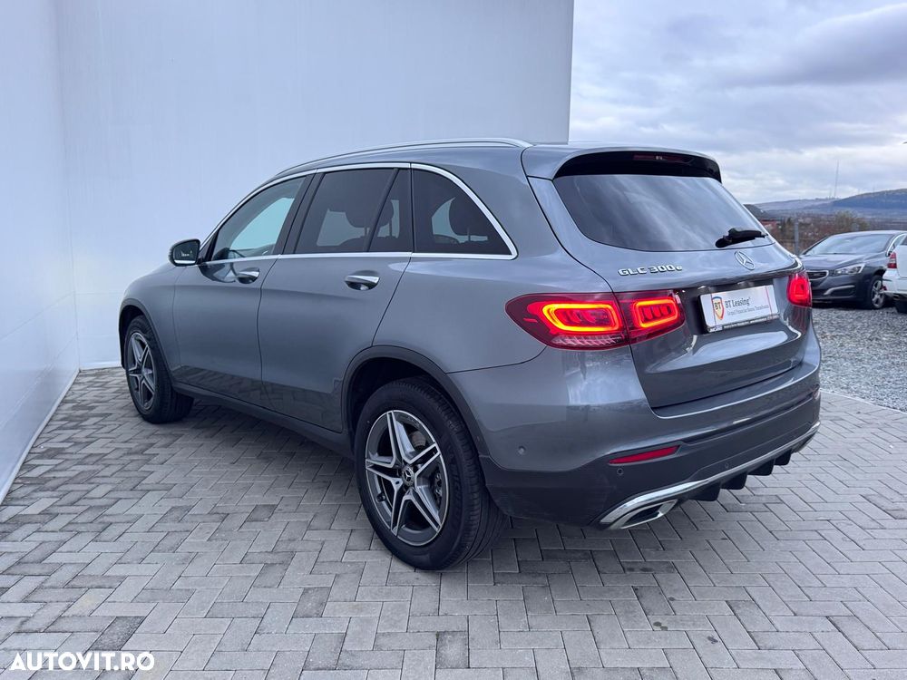 Mercedes-Benz GLC - 4