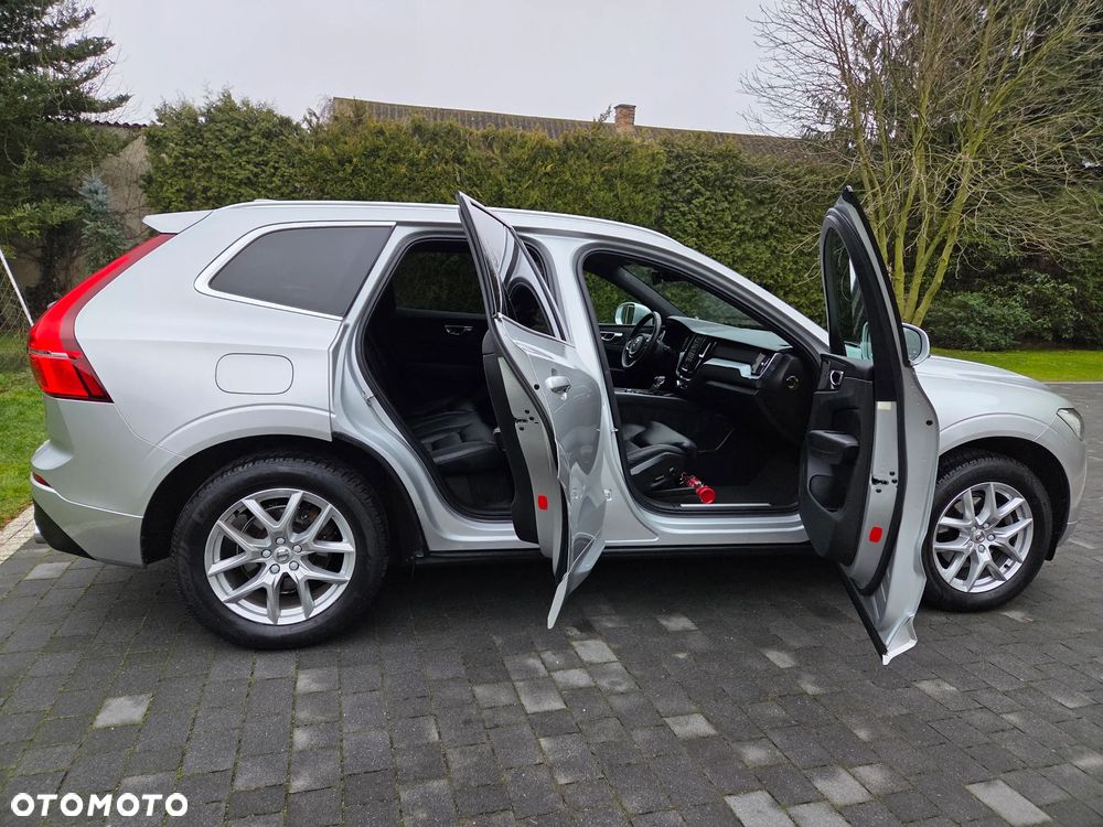 Volvo XC 60 D4 Momentum Pro - 19