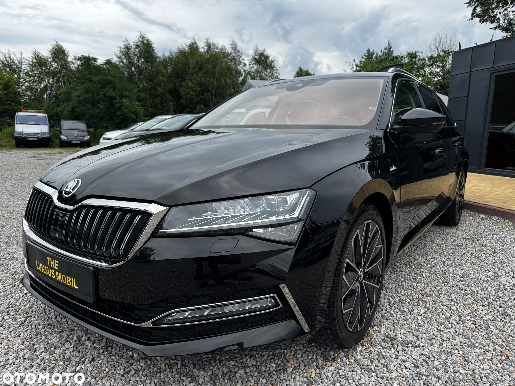 Skoda Superb 2.0 TSI DSG L&K - 21