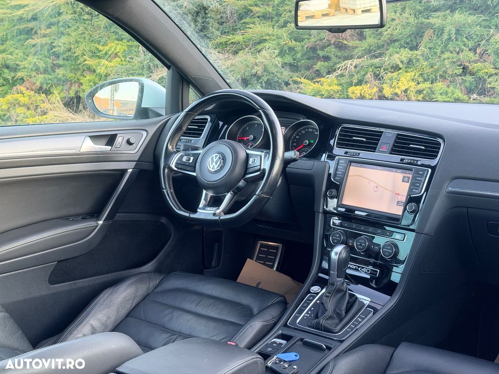 Volkswagen Golf 2.0 TDI BlueMotion Technology DSG Edition - 8