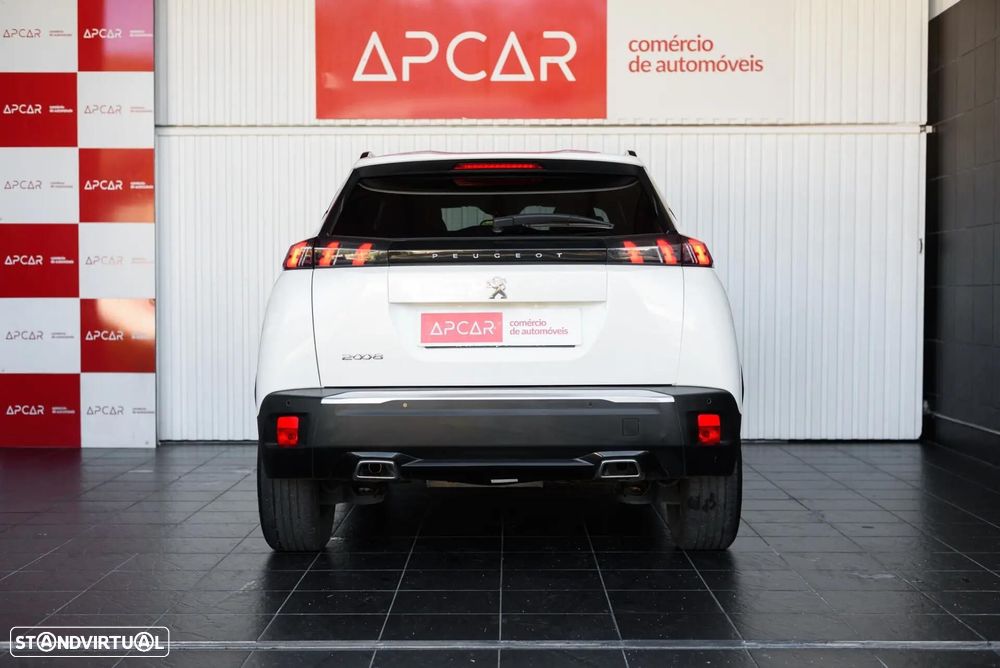 Peugeot 2008 1.2 PureTech Allure EAT8 - 15