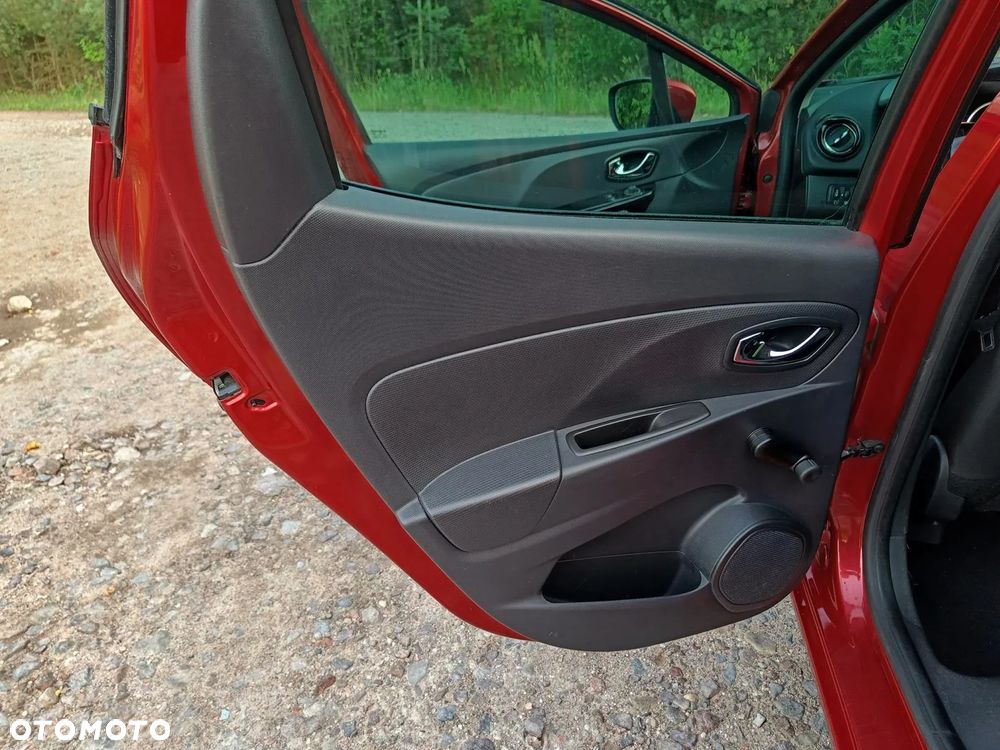 Renault Clio TCe 90 Limited - 17