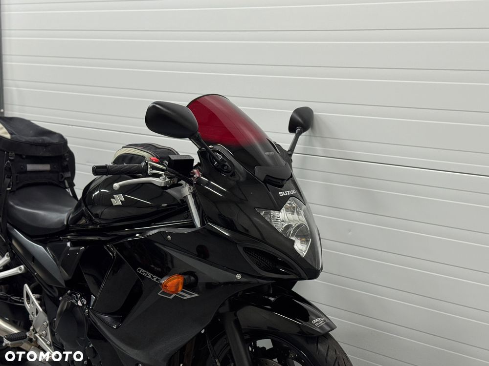 Suzuki GSX - 4