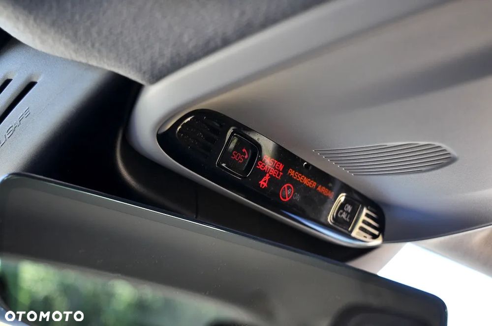 Volvo XC 40 T3 Momentum Pro - 38