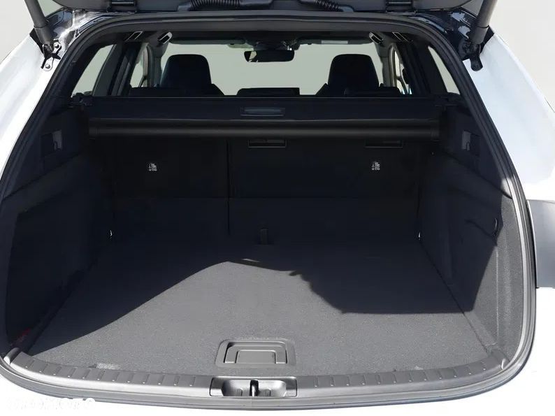 Toyota Corolla 1.8 Hybrid GR Sport - 8