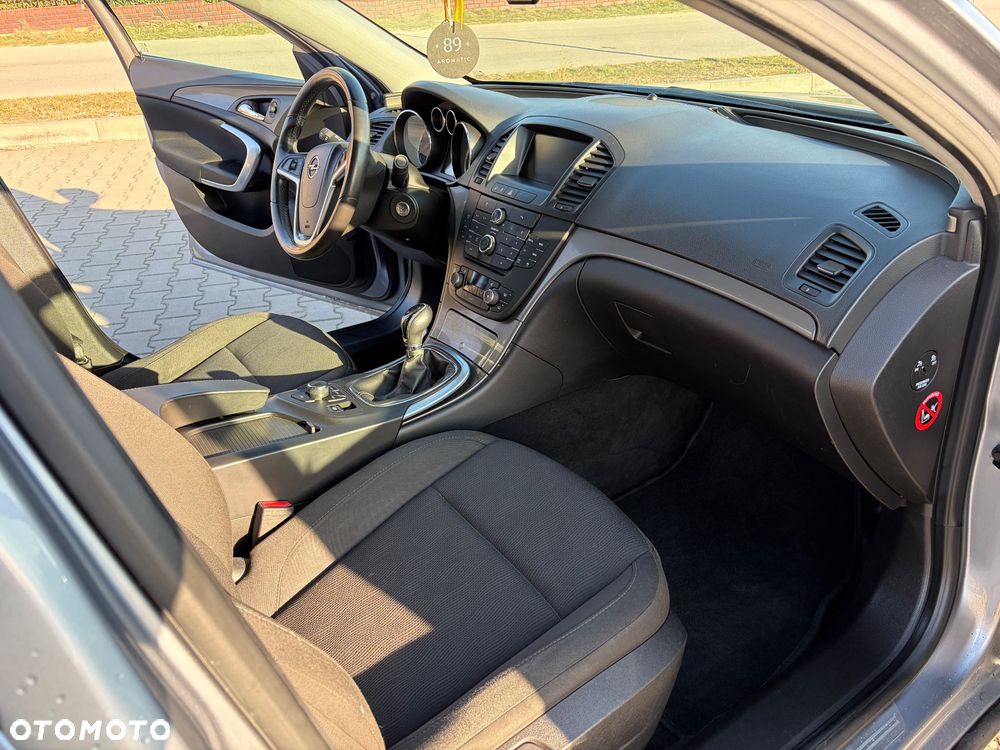 Opel Insignia - 11