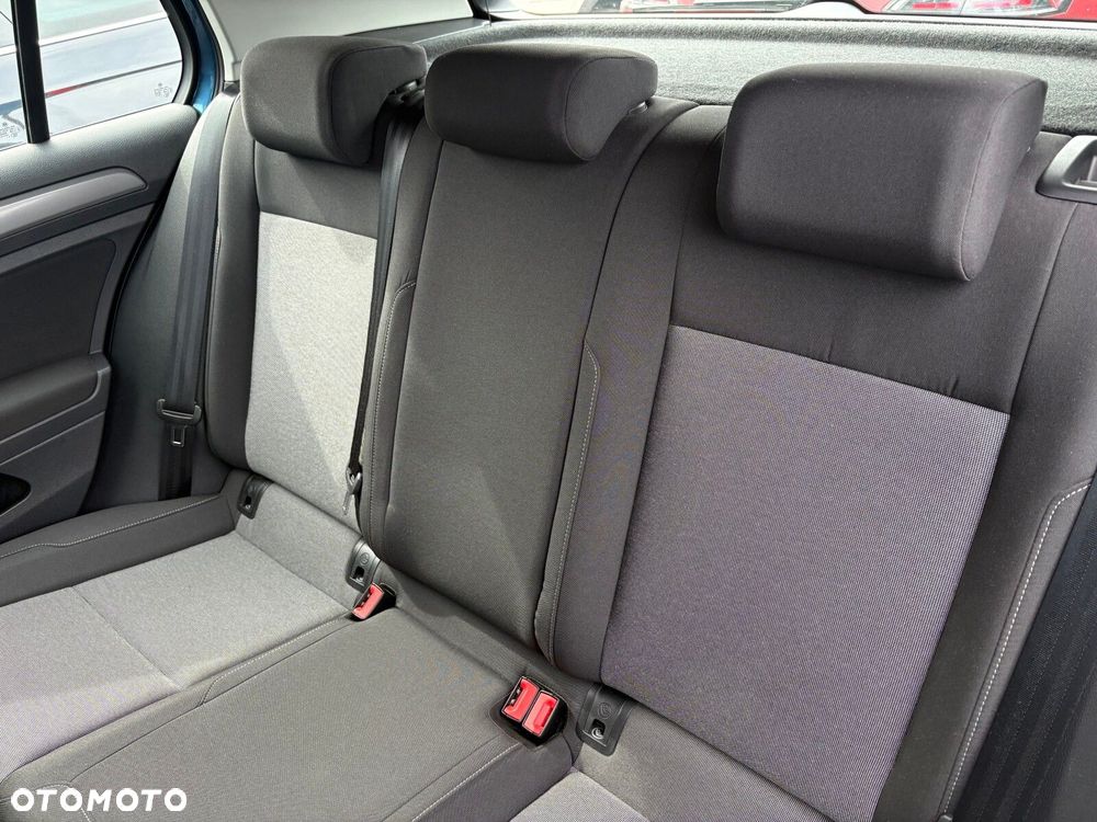 Volkswagen Golf - 14