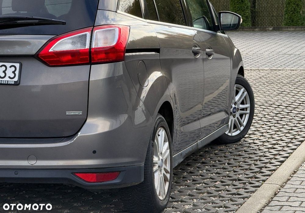 Ford Grand C-MAX - 27