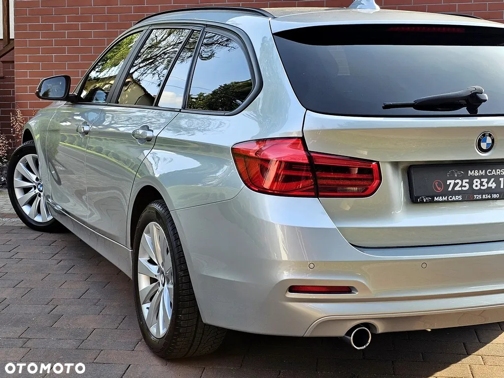 BMW Seria 3 318d Touring Sport Line - 17