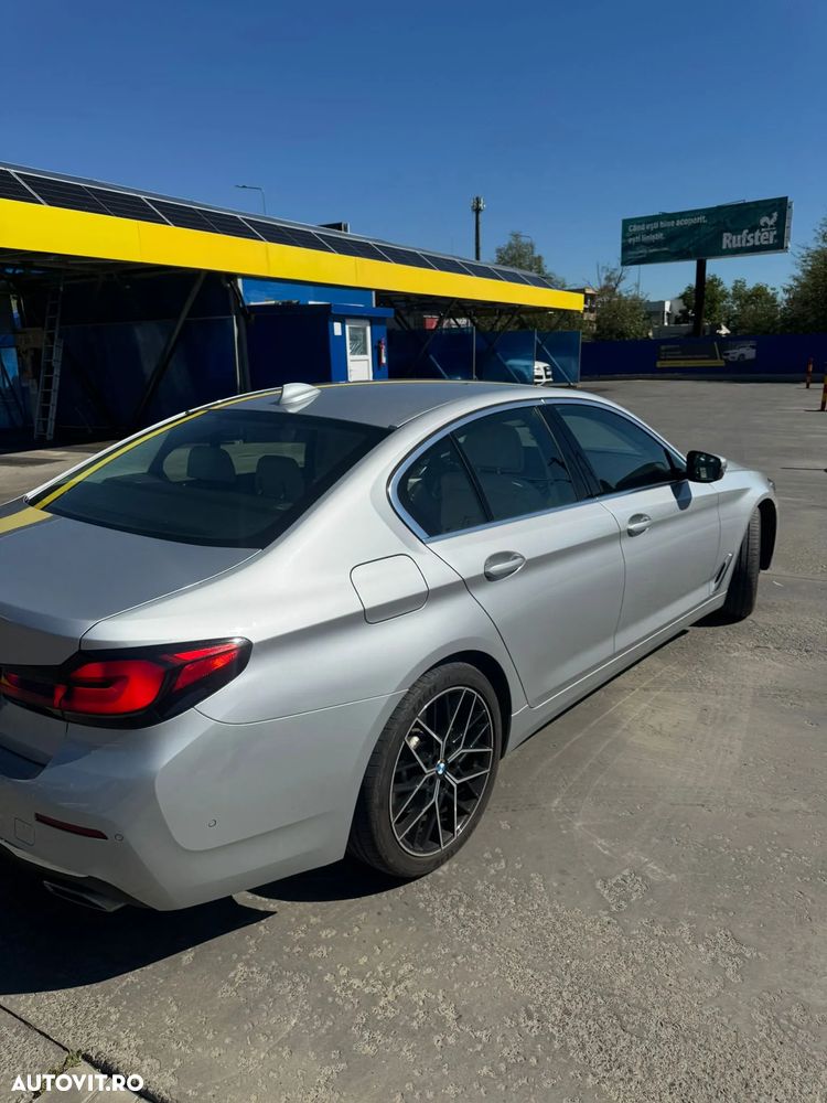 BMW Seria 5 540d xDrive AT MHEV - 9